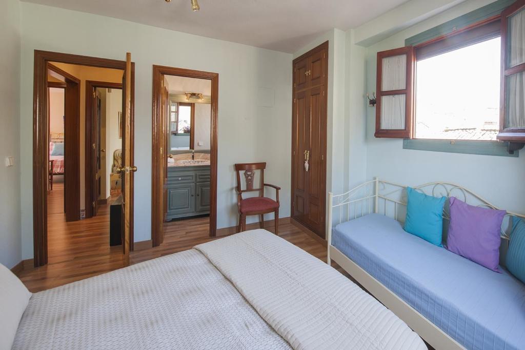 Atico-Terraza Imperial Apartment Toledo Ruang foto