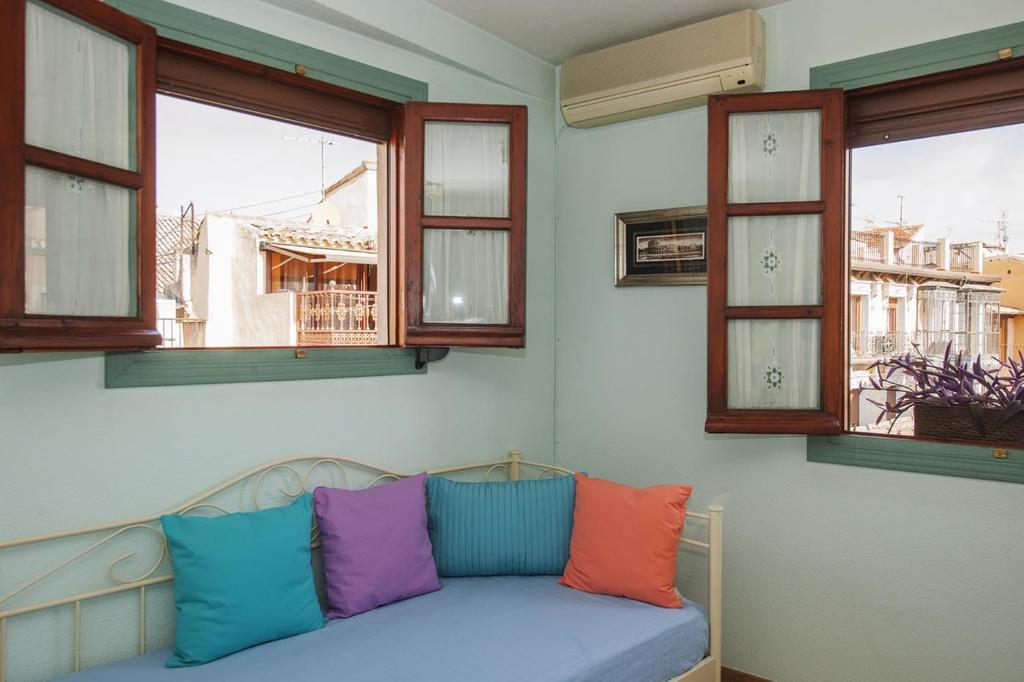 Atico-Terraza Imperial Apartment Toledo Ruang foto