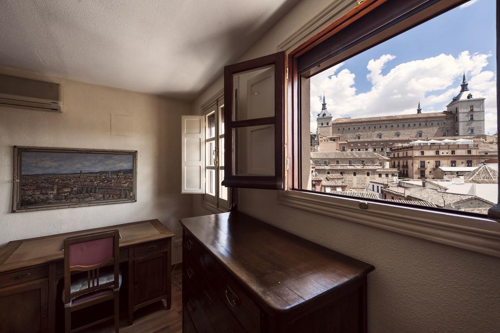 Atico-Terraza Imperial Apartment Toledo Ruang foto