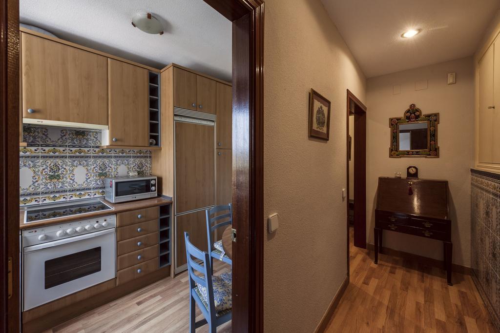 Atico-Terraza Imperial Apartment Toledo Ruang foto
