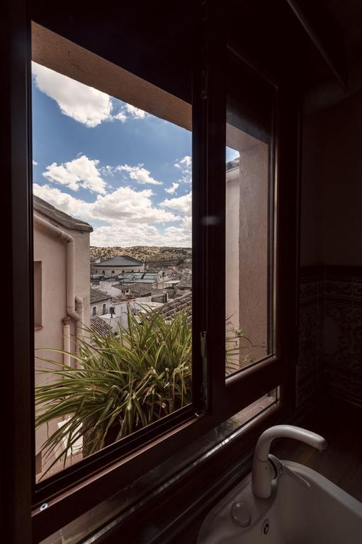 Atico-Terraza Imperial Apartment Toledo Ruang foto