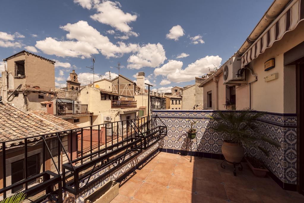 Atico-Terraza Imperial Apartment Toledo Ruang foto